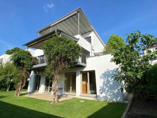 Außergewöhnliches Architektenhaus in Traumlage