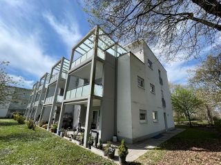 Betreutes Wohnen - Ideal für Kapitalanleger! Gepflegte 3-Zi.-Wohnung im EG mit großer Terrasse, EBK u. TG-Stellplatz